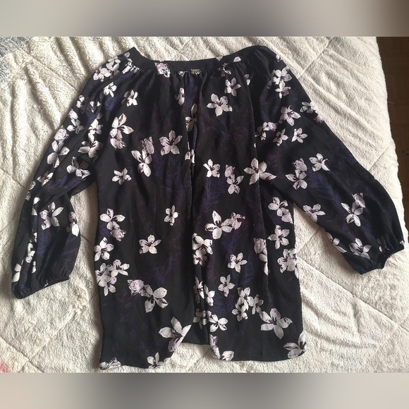 Ivanka Trump top - Picture 8 of 10